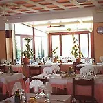 Pineta 3* San Menaio