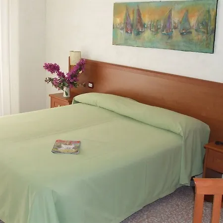 Hotel Pineta San Menaio