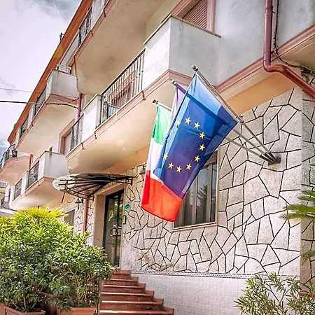 Pineta Hotel San Menaio