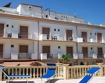 Pineta 3*