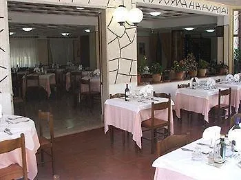 Pineta 3* سان مينايو