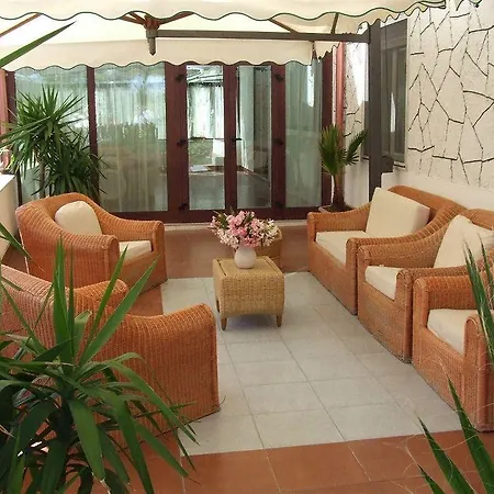 Hotel Pineta San Menaio